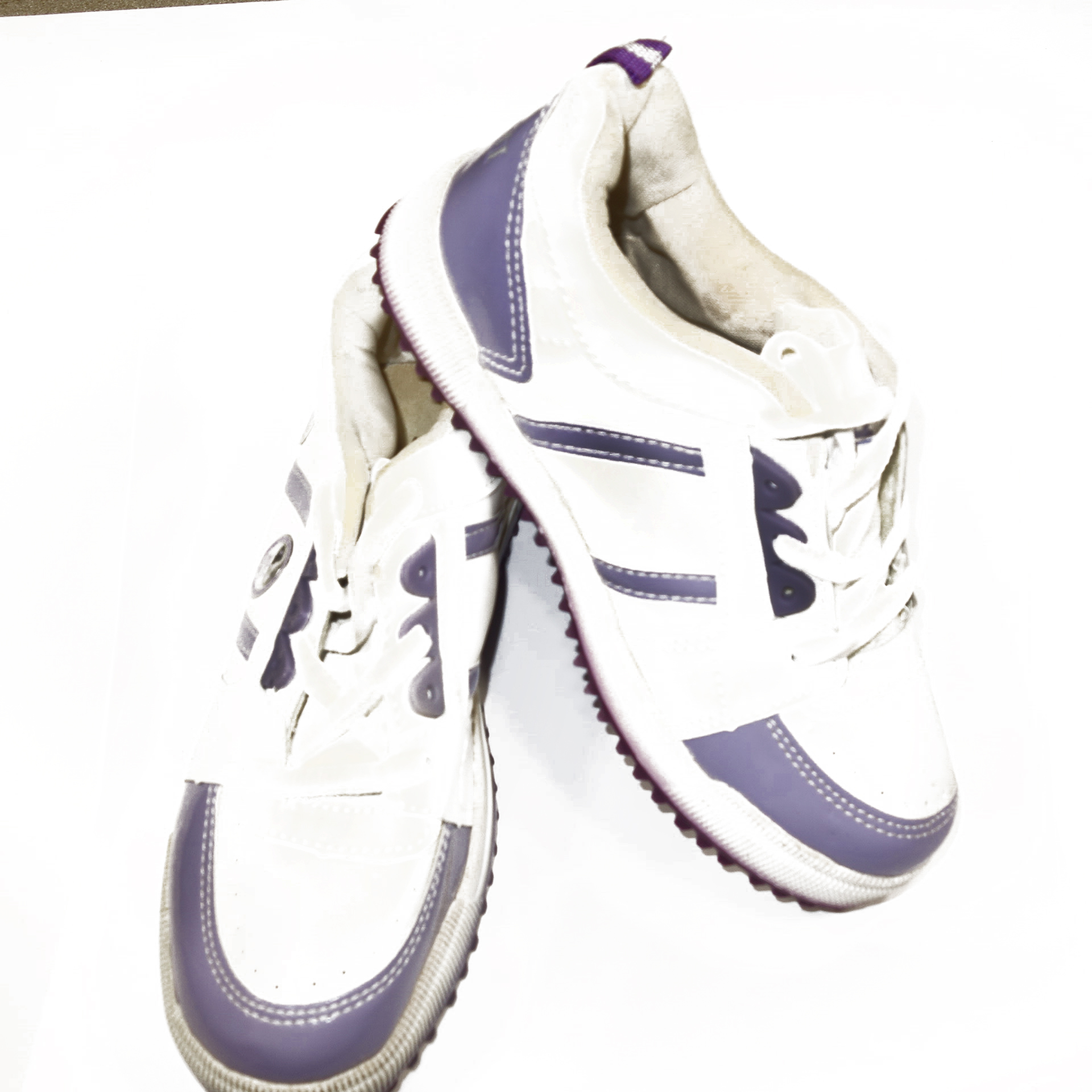 stylish sports shoes for girls